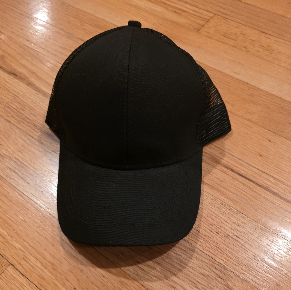 Trucker Black Hat